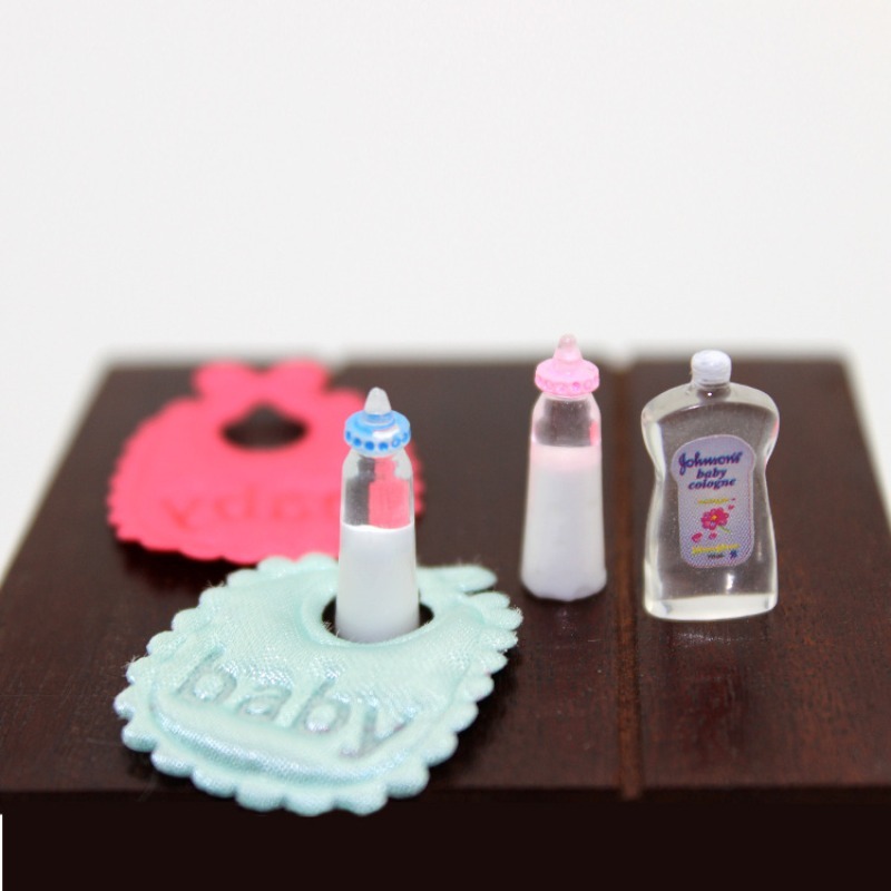 Baby Food Game - DOLLHOUSE Modelo de cena de brinquedo
