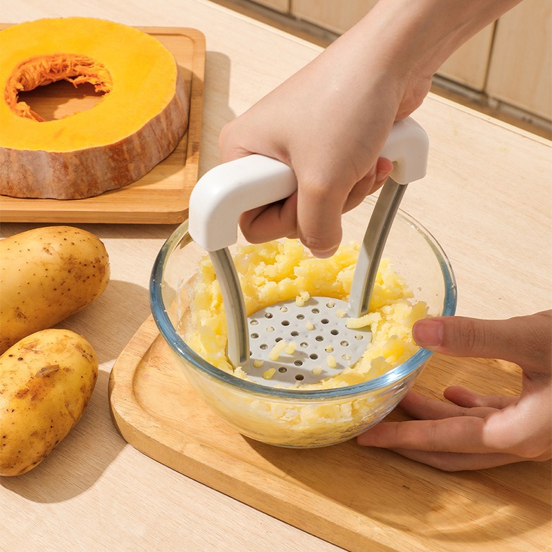 Baby Food With Sweet Potato - Espremedor Manual de Batatas e Vegetais